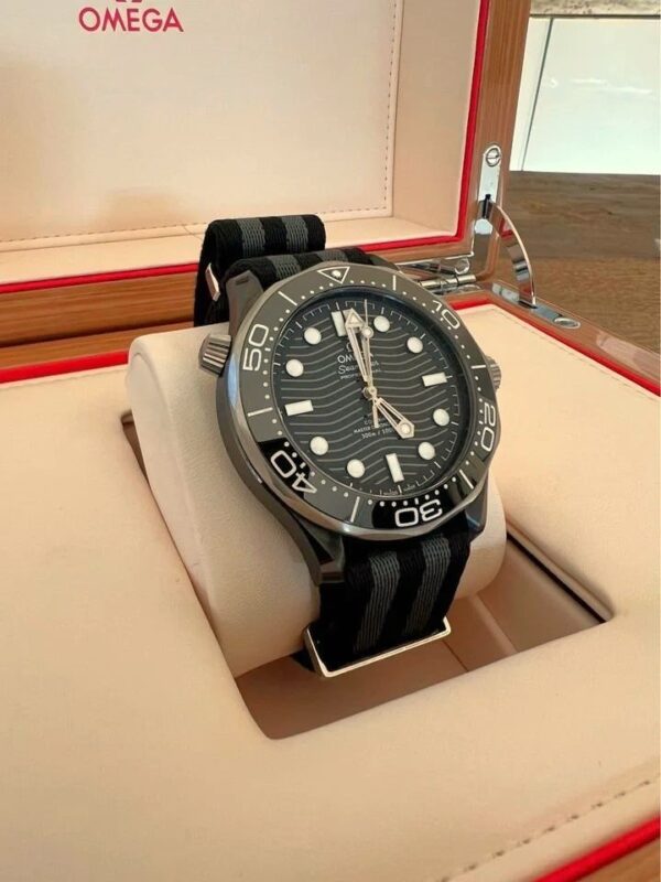 Omega Seamaster 210.92.44.20.01.001 Black Ceramic Titanium