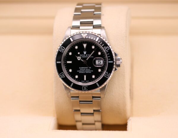 Rolex Submariner (Date) 40 Black Dial 16800 – 1987 Rolex CPO 2024