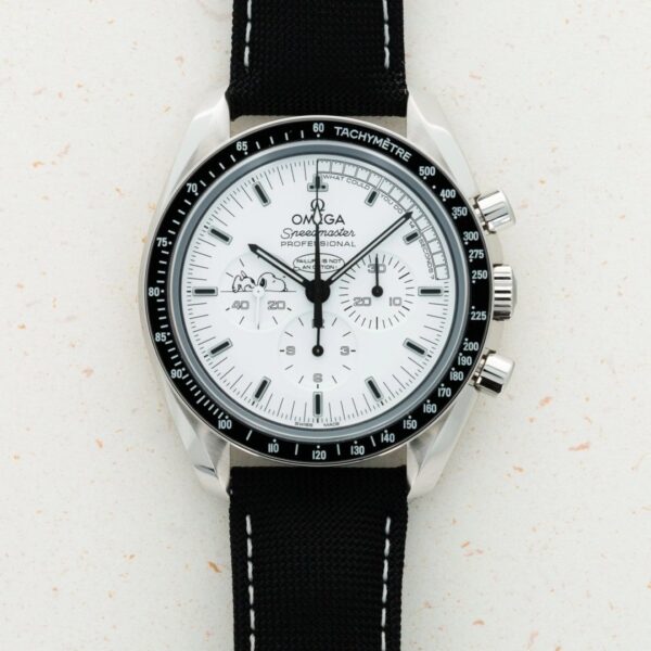 Omega Speedmaster Professional Silver Snoopy Award 45th Anniversary 311.32.42.30.04.003