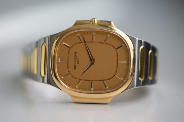 1980s PATEK PHILIPPE 'NAUTELLIPSE' - 3770/1J