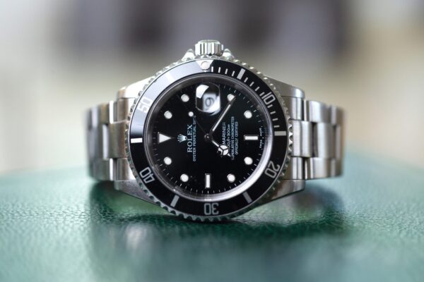 2002 Rolex Submariner - 16610